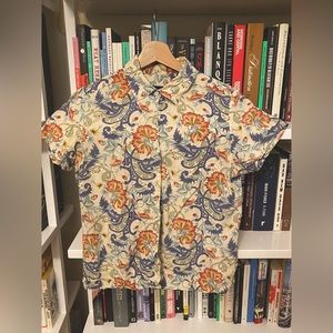Rayon print hawaiian shirt perfect for summer